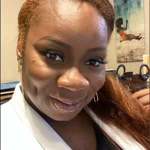 Meet your Posher, Tomekia